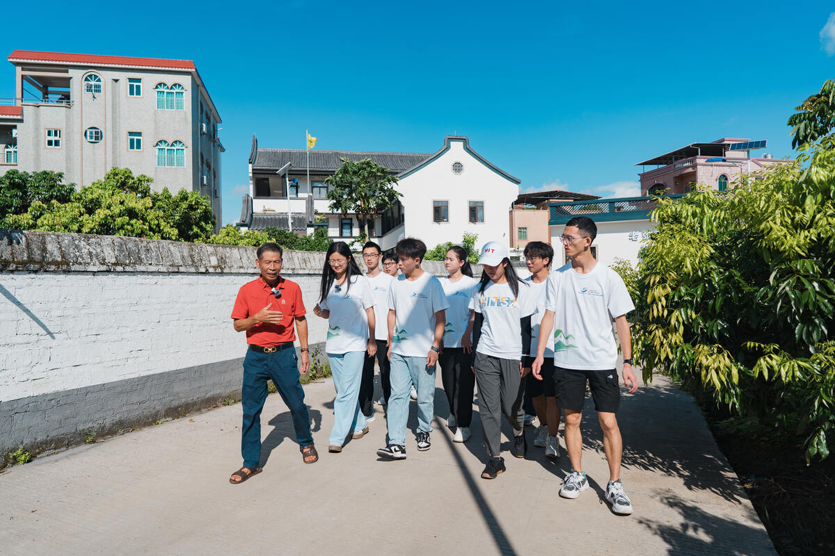  民宿与电商共舞，奏响振兴强音 ——哈工大学子赴荔乡觅发展新路，觅致富良方