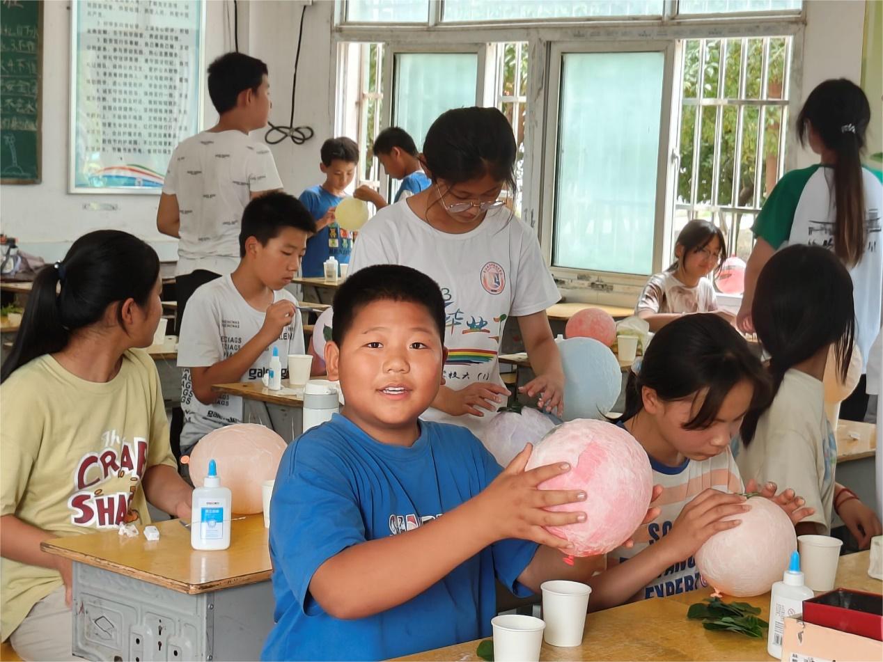 南财学子三下乡：夏日限定，巧手妙作