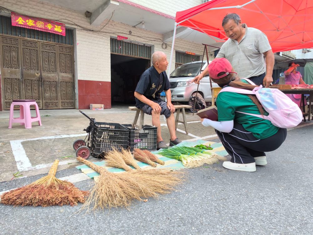 探秘陆桥文化，共舞乡村风情——巢湖学院工商管理学院“心之源·乡村情”赴左店镇村史挖掘实践调研团开展调研活动