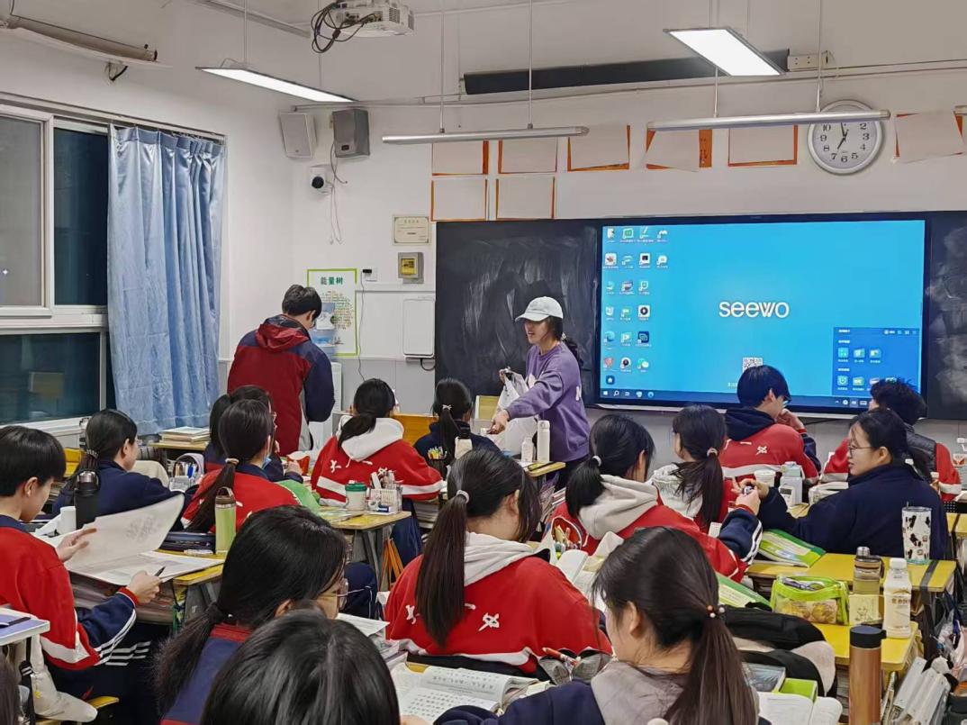 析高考策略助力学弟学妹逐梦，展山大风采吸引母校学子报考